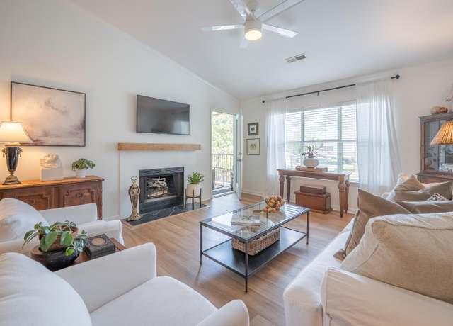 Property at 2011 N Highway 17 Unit 2300f, Mount Pleasant, SC 29466, 3 beds, 2 baths