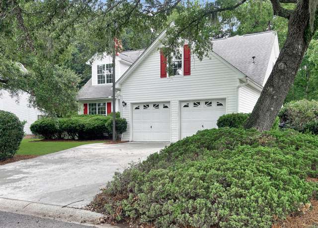 Property at 5472 Altamaha Dr, North Charleston, SC 29420, 5 beds, 3.5 baths