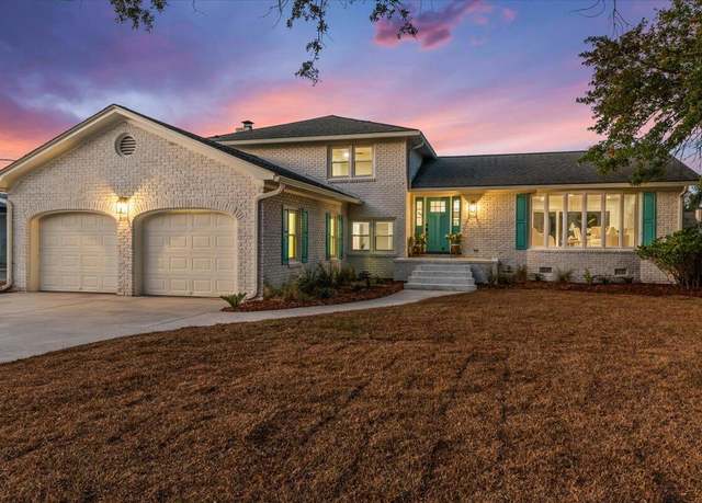Property at 1894 Capri Dr, Charleston, SC 29407, 4 beds, 3 baths
