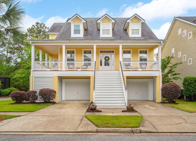 Property at 2267 N Marsh Dr, Mount Pleasant, SC 29466, 5 beds, 3.5 baths