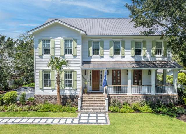 Property at 108 Live Oak Dr, Mount Pleasant, SC 29464, 4 beds, 3.5 baths