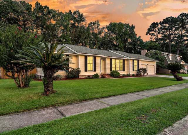 Property at 1647 Sulgrave Rd, Charleston, SC 29414, 4 beds, 3 baths