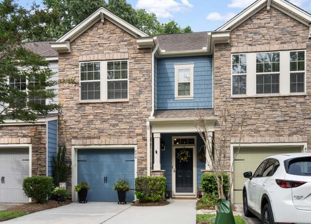 Property at 826 Bibury Ct, Charleston, SC 29414, 3 beds, 2.5 baths