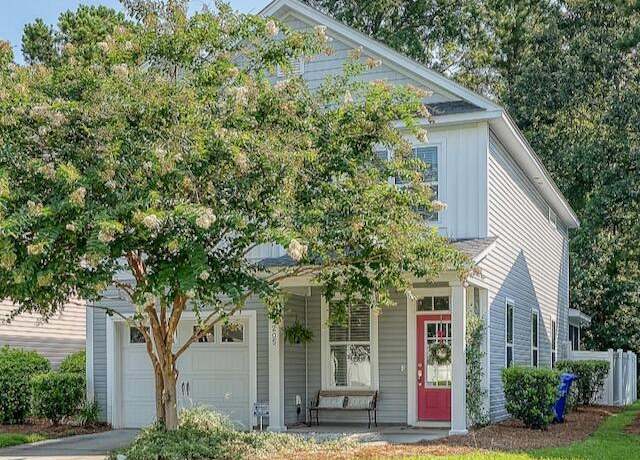 Property at 205 Larissa Dr, Charleston, SC 29414, 3 beds, 2.5 baths