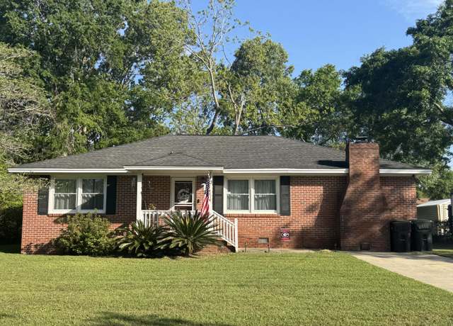 Property at 210 Ellen St, Goose Creek, SC 29445, 3 beds, 2 baths