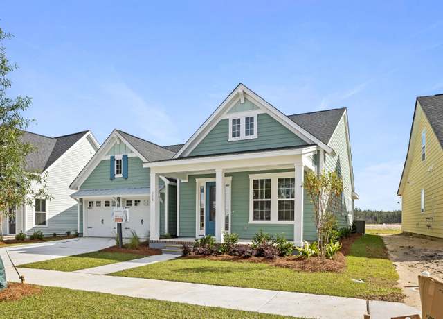 Property at 364 Trailmore Ln, Summerville, SC 29486, 3 beds, 2.5 baths