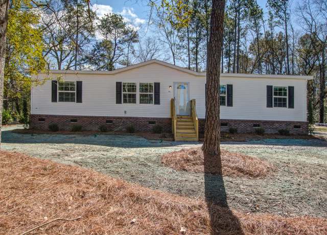 Property at 421 Peacock Ln, Summerville, SC 29486, 3 beds, 2 baths