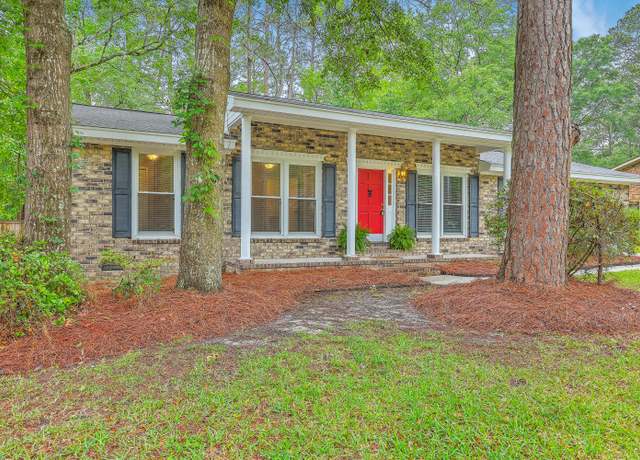Property at 206 Jimbo Rd, Summerville, SC 29485, 3 beds, 2 baths