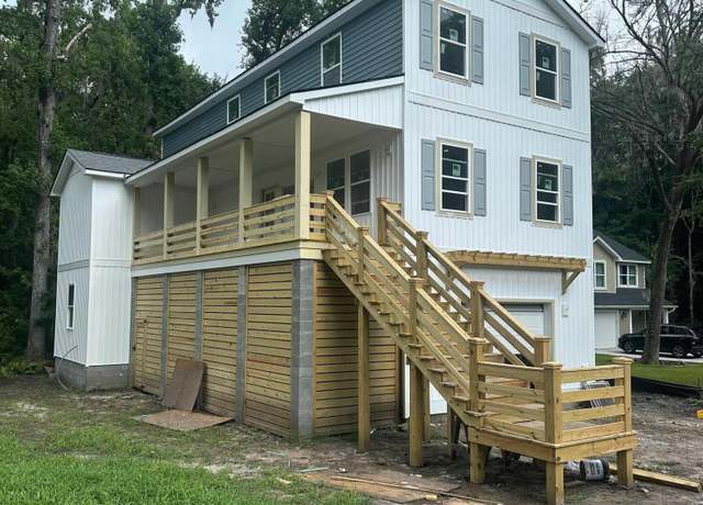 Property at 3295 Walter Dr, Johns Island, SC 29455, 5 beds, 3.5 baths