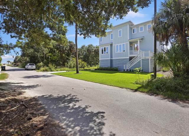 Property at 912 Cheehaw St, Edisto Island, SC 29438, 4 beds, 3 baths