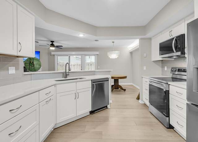 Property at 1163 Monaco Dr, Mount Pleasant, SC 29464, 2 beds, 2.5 baths