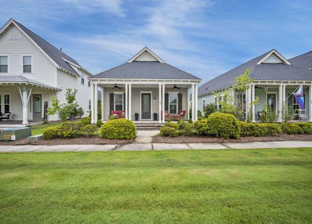 Property at 103 Clear Bend Ln, Summerville, SC 29486, 3 beds, 2 baths