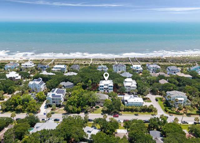 Property at 14 55th Ave, Isle Of Palms, SC 29451, 5 beds, 5.5 baths