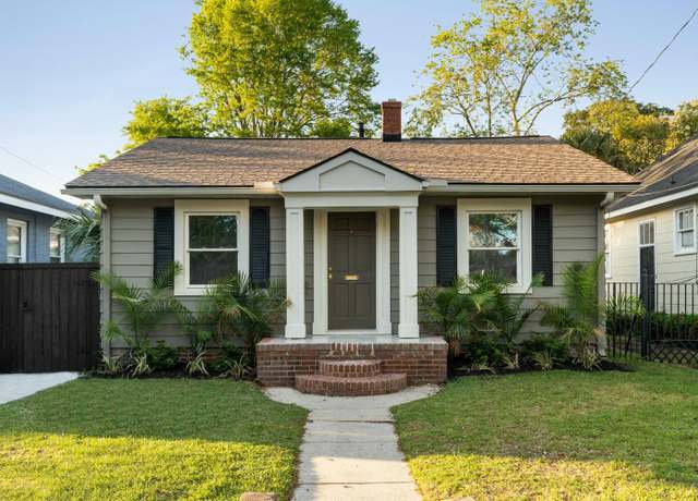 Property at 40 Dunnemann Ave, Charleston, SC 29403, 2 beds, 2 baths