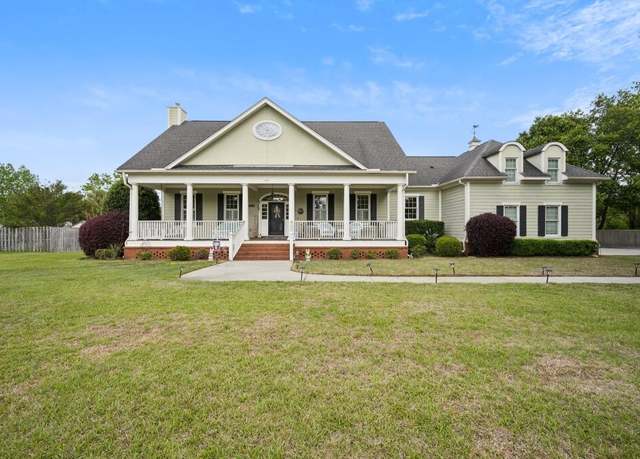 Property at 527 W Butternut Rd, Summerville, SC 29483, 5 beds, 4.5 baths