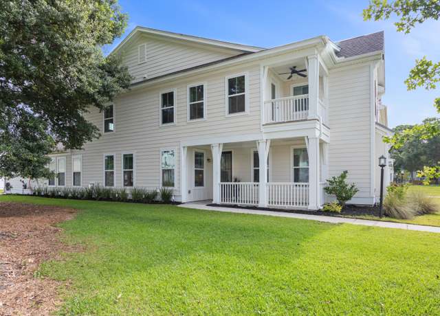 Property at 428 Bluegill Ln, Johns Island, SC 29455, 3 beds, 2.5 baths