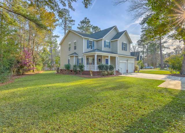 Property at 401 Waring St, Summerville, SC 29483, 4 beds, 2.5 baths