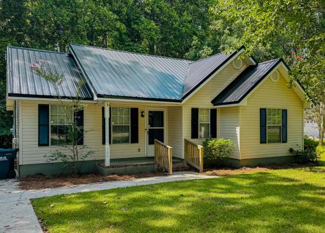 Property at 506 Crooked Creek Rd, Hampton, SC 29924, 3 beds, 2 baths