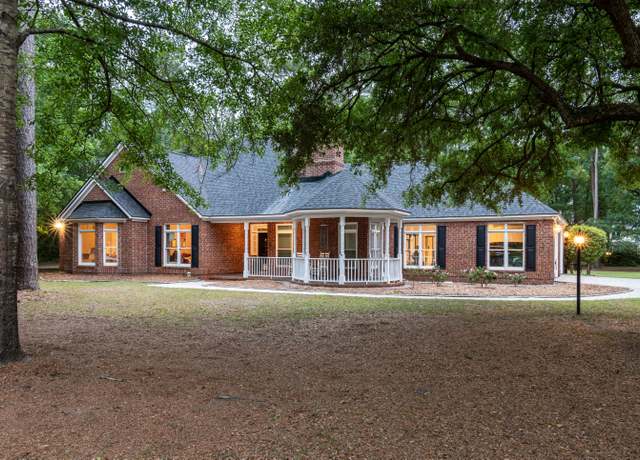 Property at 111 Coltsgate Ct, Summerville, SC 29485, 4 beds, 3 baths
