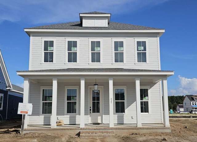 Property at 825 Gentle Breeze Dr, Summerville, SC 29486, 4 beds, 3.5 baths