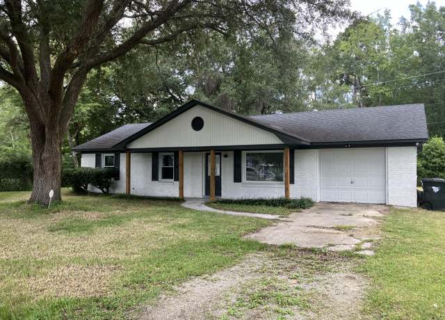 Property at 104 Dahlia Pl, Summerville, SC 29483, 3 beds, 2 baths