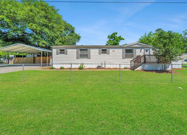 Property at 1039 Wilhite Dr, Ladson, SC 29456, 3 beds, 2 baths