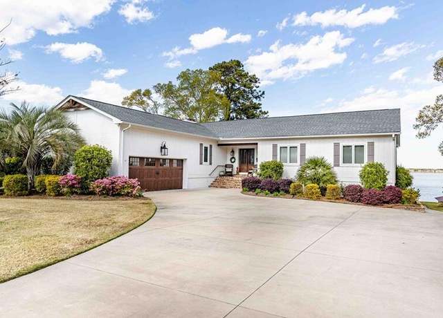 Property at 601 Santee Dr, Santee, SC 29142, 4 beds, 2.5 baths