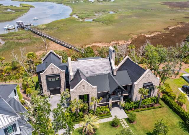 Property at 430 Fish Tale Rd, Charleston, SC 29492, 3 beds, 5 baths