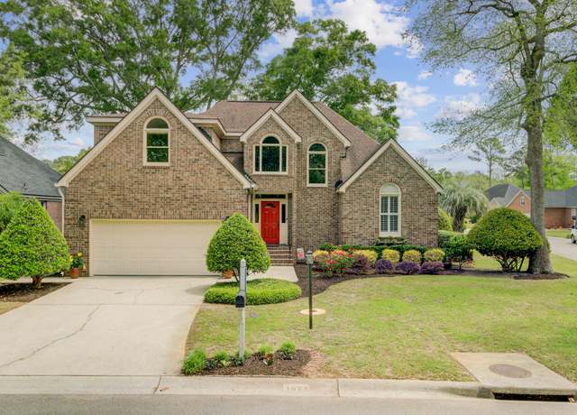 Property at 1391 Southlake Dr, Mount Pleasant, SC 29464, 3 beds, 2.5 baths