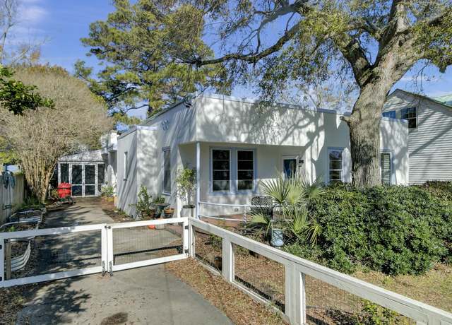 Property at 186 Sans Souci St, Charleston, SC 29403, 4 beds, 2 baths