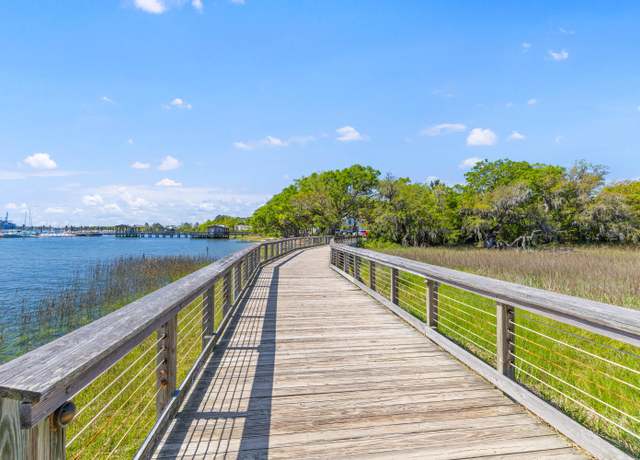 Property at 130 River Landing Dr #3202, Charleston, SC 29492, 1 bed, 1 bath