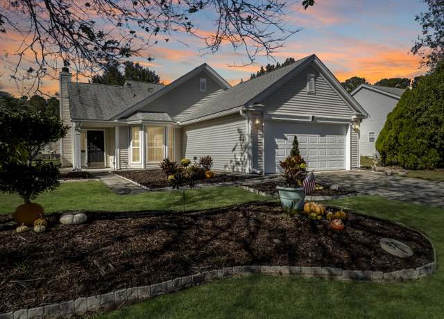 Property at 1505 Sweet Myrtle Cir, Mount Pleasant, SC 29466, 3 beds, 2 baths