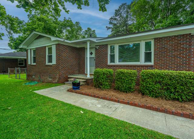 Property at 2567 Mona Ave, Charleston, SC 29414, 3 beds, 1 bath