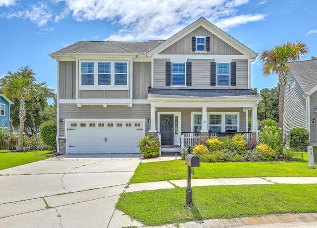 Property at 207 Center Hill Ct, Summerville, SC 29485, 5 beds, 2.5 baths