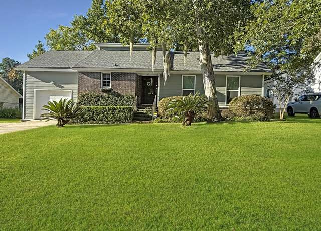 Property at 121 Sawmill Dr, Summerville, SC 29483, 4 beds, 2 baths