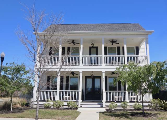 Property at 112 Carpenter St, Summerville, SC 29486, 5 beds, 3.5 baths