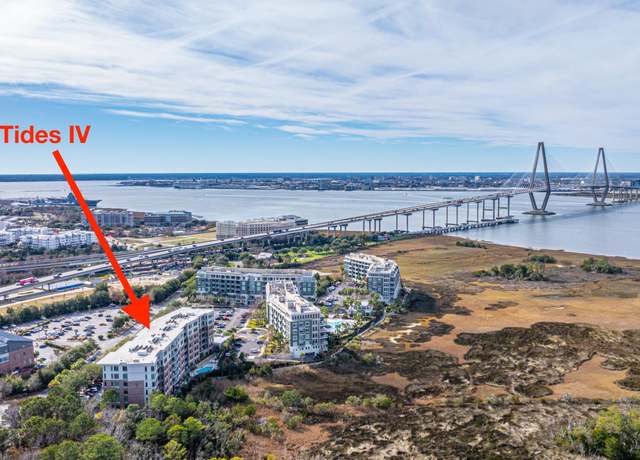 Property at 155 Wingo Way #424, Mount Pleasant, SC 29464, 2 beds, 2.5 baths