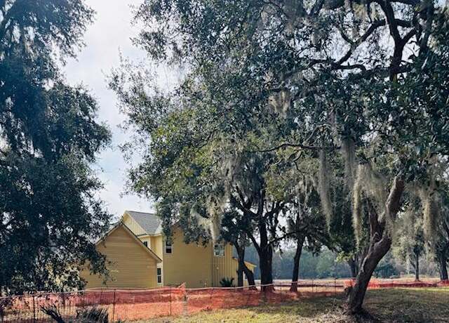Property at 2976 Lodge Berry Ln, Johns Island, SC 29455, 4 beds, 3.5 baths