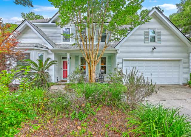 Property at 1972 Gray Battery Ct, Mount Pleasant, SC 29464, 4 beds, 2.5 baths