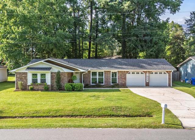 Property at 1924 Planters Dr, Charleston, SC 29414, 4 beds, 2 baths