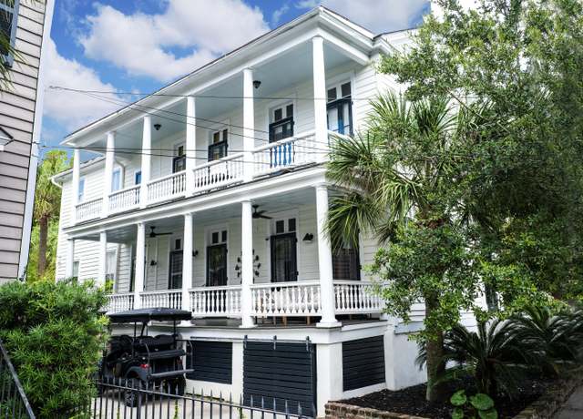 Property at 104 Beaufain St, Charleston, SC 29401, 4 beds, 2.5 baths