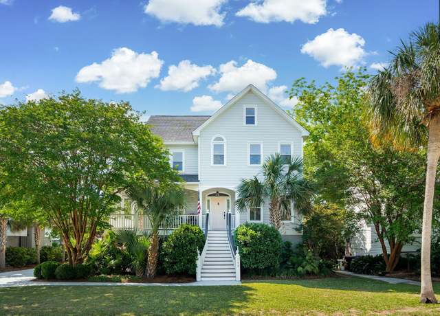 Property at 703 Gate Post Dr, Mount Pleasant, SC 29464, 3 beds, 2.5 baths