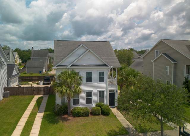 Property at 124 Tin Can Alley Aly, Summerville, SC 29483, 4 beds, 2.5 baths