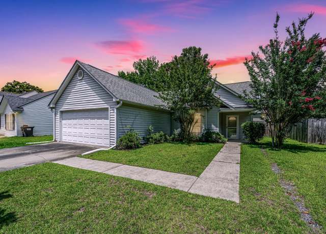 Property at 207 Apache Dr, Summerville, SC 29483, 3 beds, 2 baths
