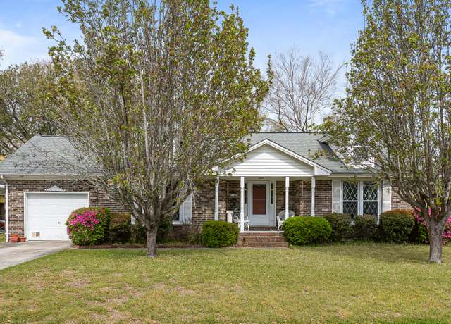 Property at 1144 Island View Dr, Mount Pleasant, SC 29464, 3 beds, 2 baths