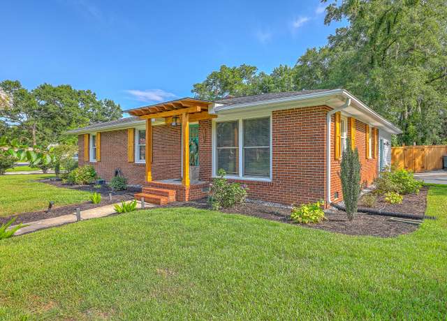 Property at 1105 Woodside Dr, Hanahan, SC 29410, 3 beds, 2 baths
