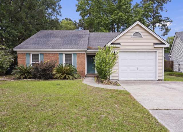 Property at 111 Macfarren Ln, Summerville, SC 29485, 3 beds, 2 baths