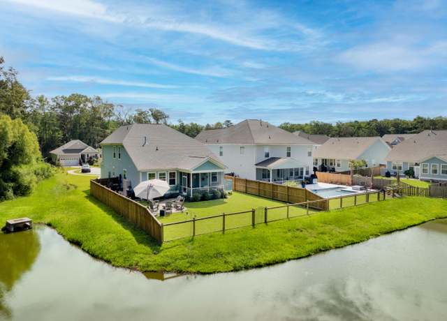Property at 105 Plowden Mill Ct, Summerville, SC 29485, 4 beds, 3.5 baths