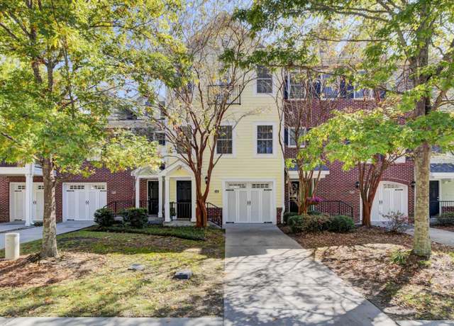 Property at 104 Summers Creek Ct, Mount Pleasant, SC 29464, 3 beds, 3 baths