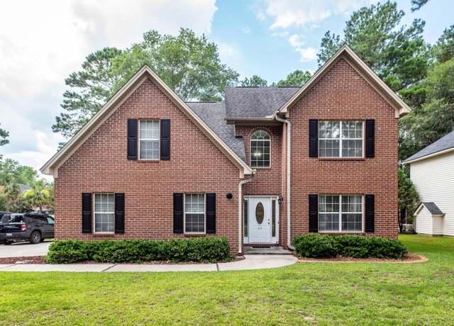 Property at 212 Hamlet Cir, Goose Creek, SC 29445, 4 beds, 2.5 baths